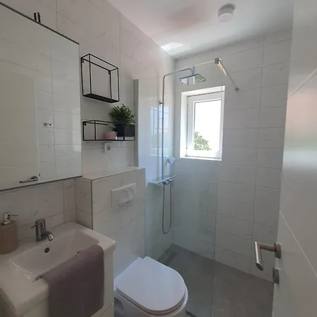 Dolphins Eye Lejlighed *