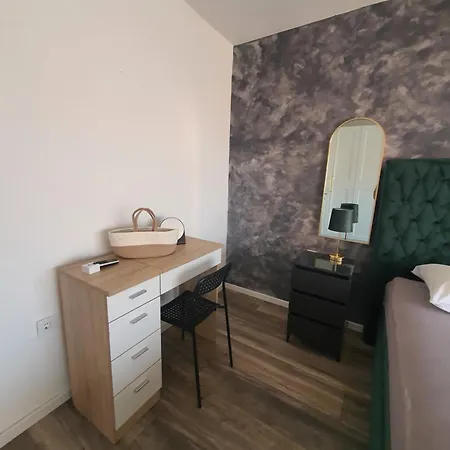 Dolphins Eye Lejlighed *