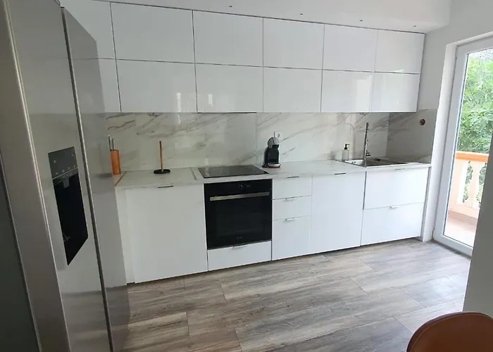 Dolphins Eye * Задар